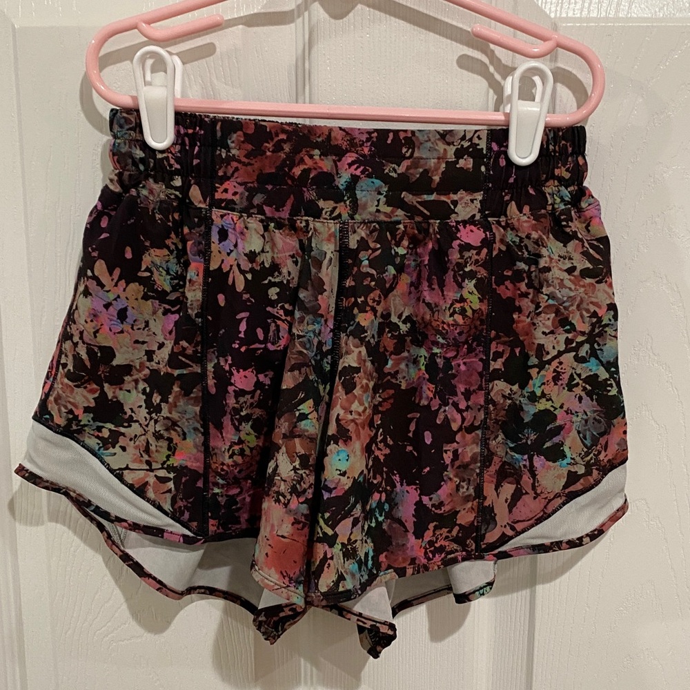 Lululemon Floral Shorts Size 4